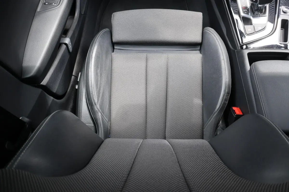 40 TFSI 204pk quattro S edition Competition | Elek. Sportstoelen | Audi-SOUND | Privacy Glas | Apple Carplay & Android Auto | Parkeersensoren | Sportonderstel | 19" Velgen