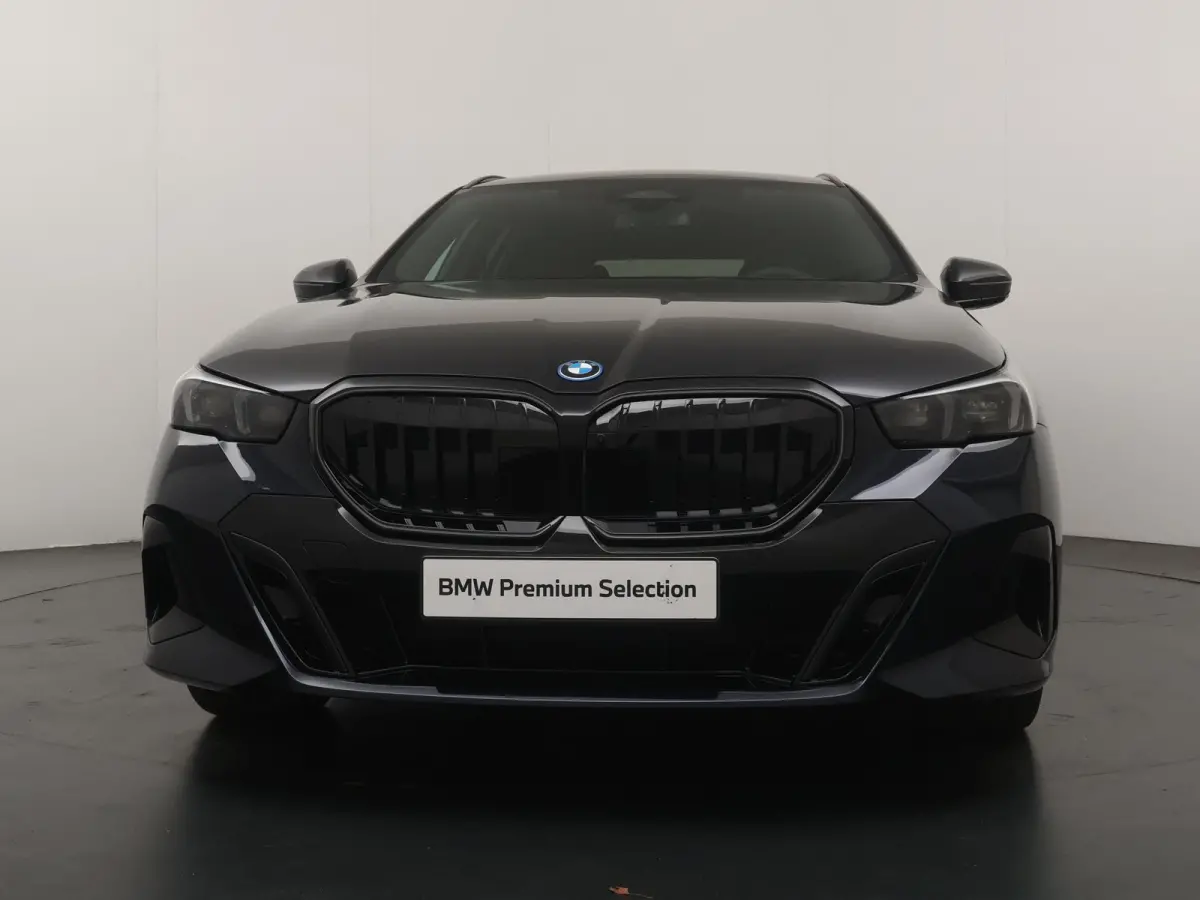 530e M Sport Edition | SoH 100% | M-Sport Pro | Head-Up | 360 Camera | Trekhaak | Comfort Access |