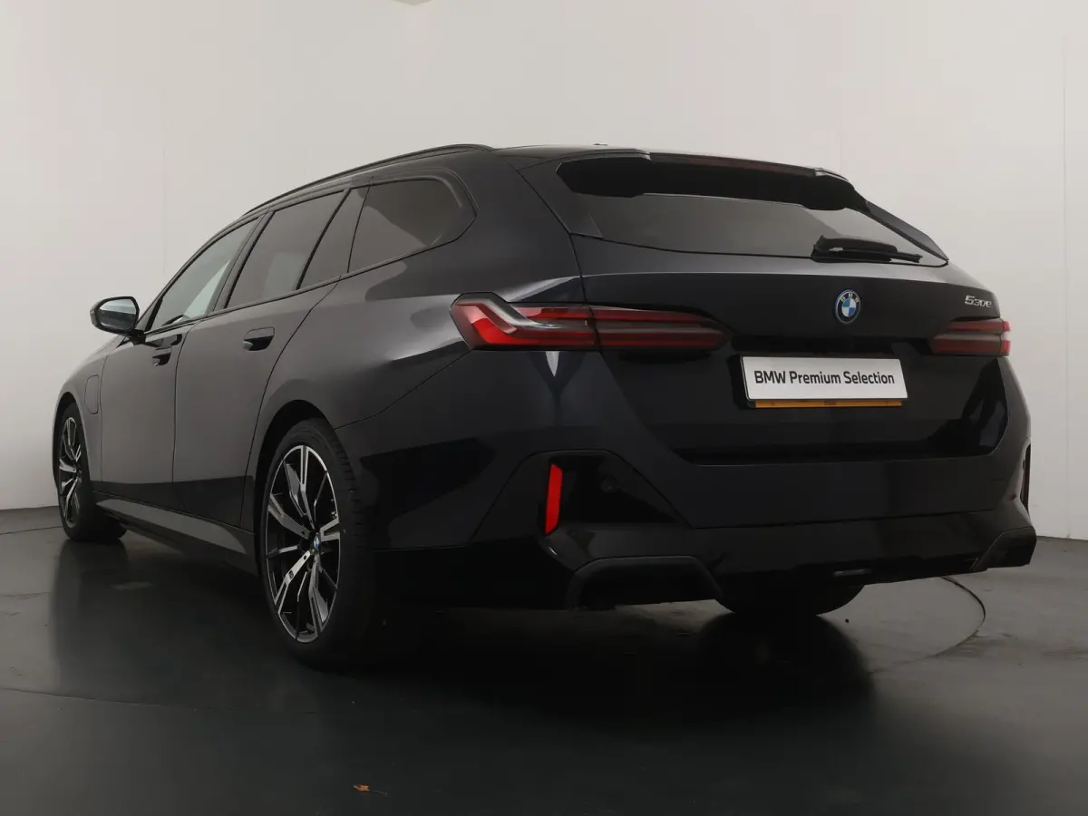 530e M Sport Edition | SoH 100% | M-Sport Pro | Head-Up | 360 Camera | Trekhaak | Comfort Access |