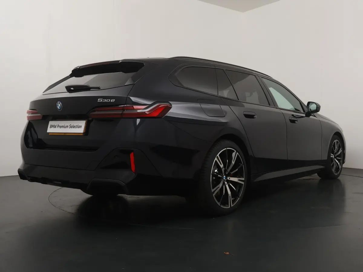 530e M Sport Edition | SoH 100% | M-Sport Pro | Head-Up | 360 Camera | Trekhaak | Comfort Access |