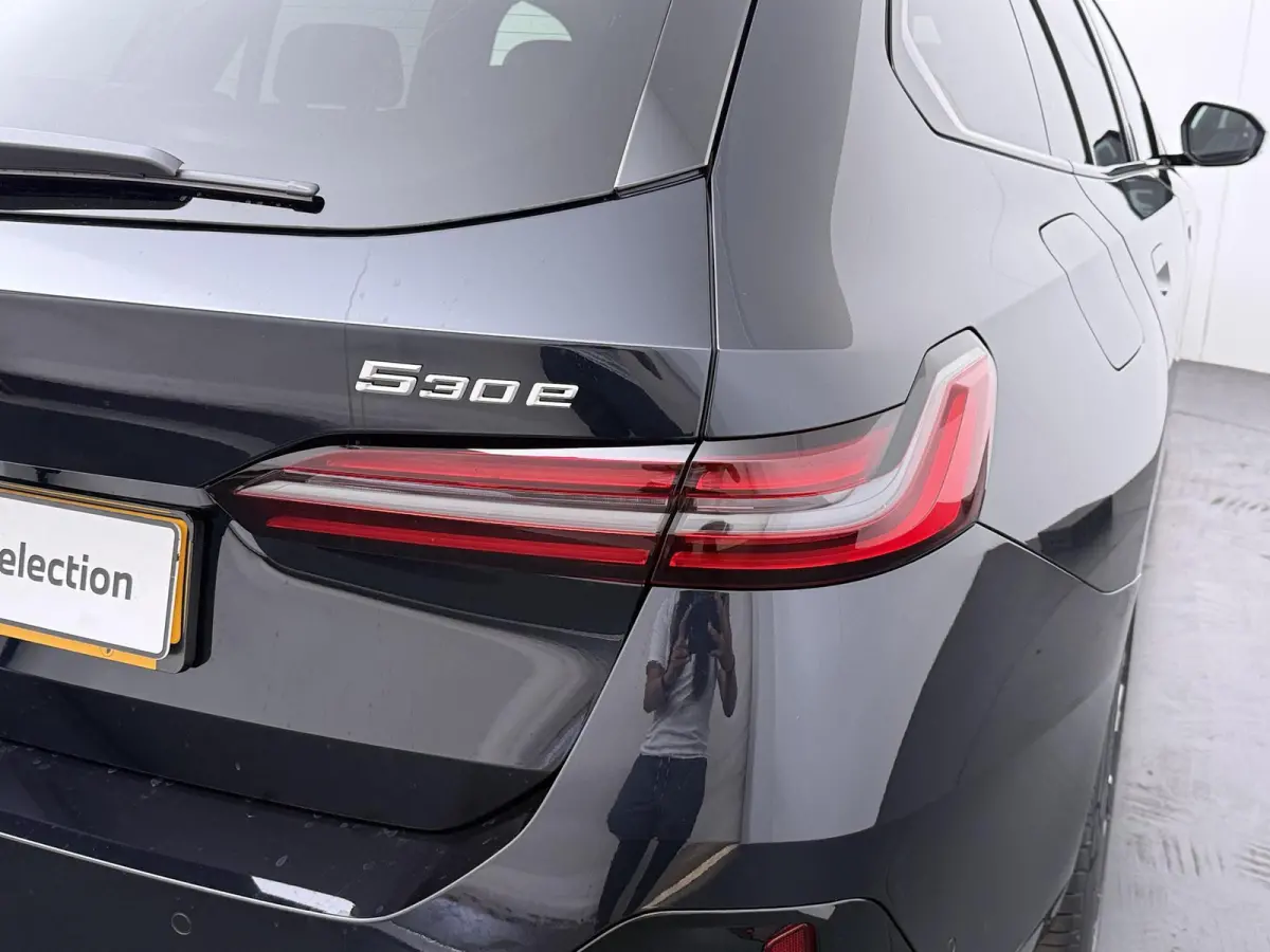 530e M Sport Edition | SoH 100% | M-Sport Pro | Head-Up | 360 Camera | Trekhaak | Comfort Access |