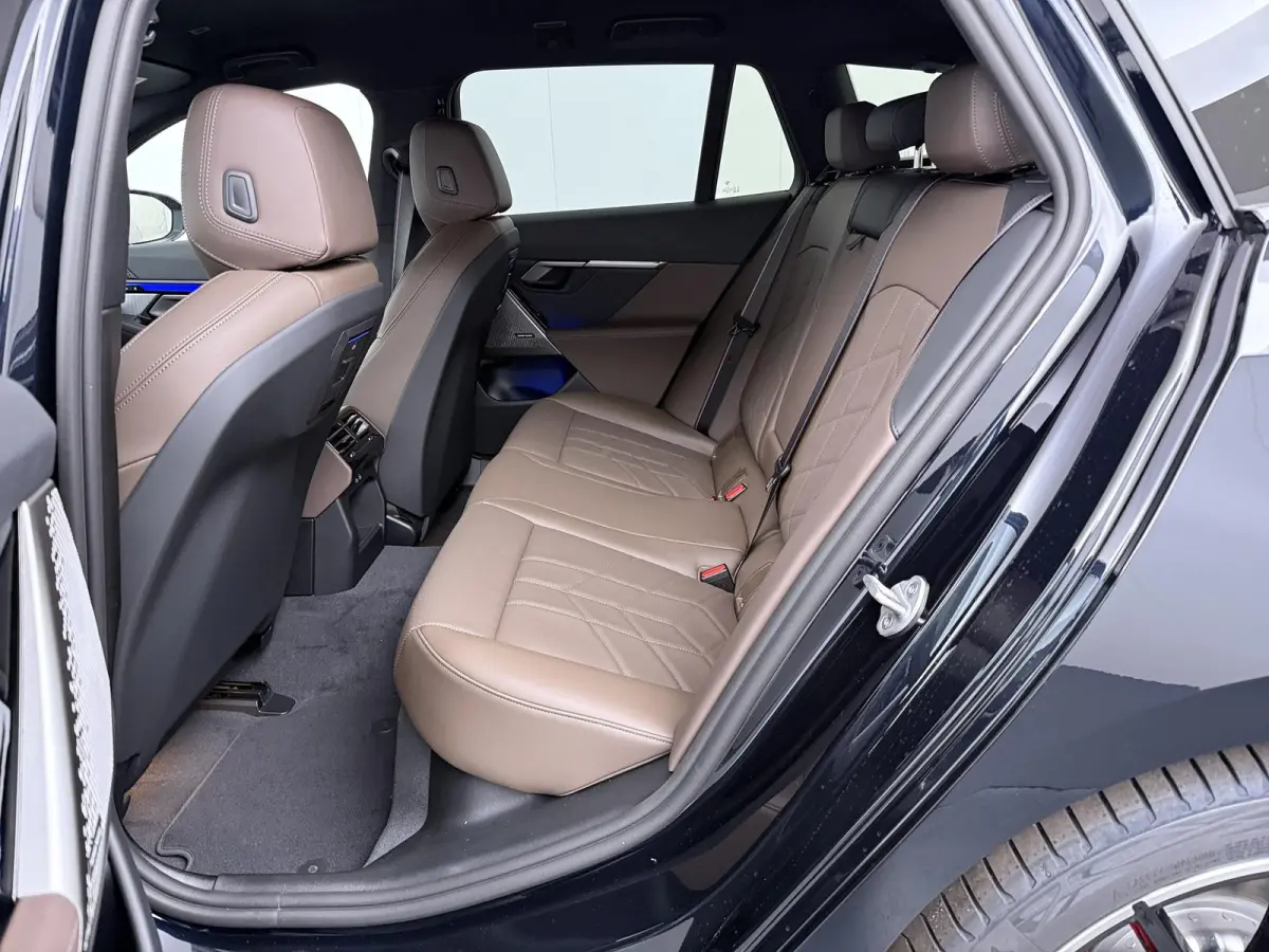 530e M Sport Edition | SoH 100% | M-Sport Pro | Head-Up | 360 Camera | Trekhaak | Comfort Access |