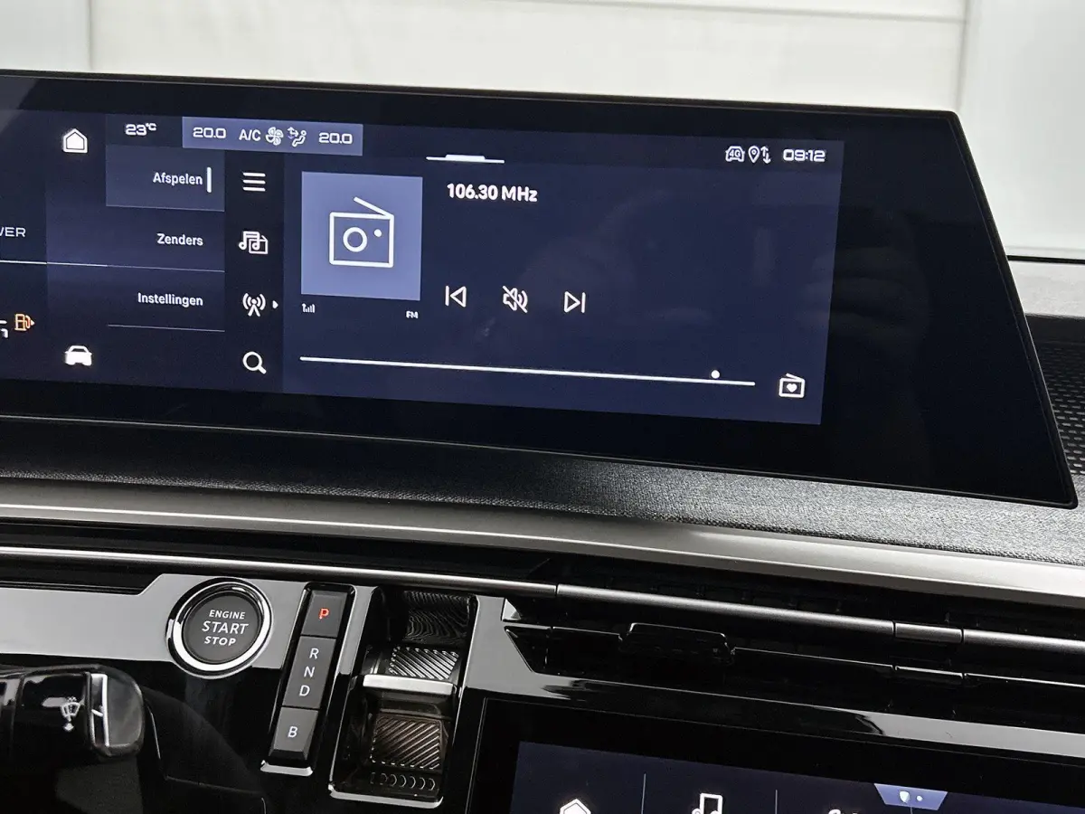 1.6 plug-in Hybrid 225pk GT Exclusive Automaat | Schuif-/Kanteldak | Elektrische Verstelb. Bestuurdersstoel | 360° Camera | Navigatie | Stoelverwarming Voor + Achter | Leder | Elektrische K