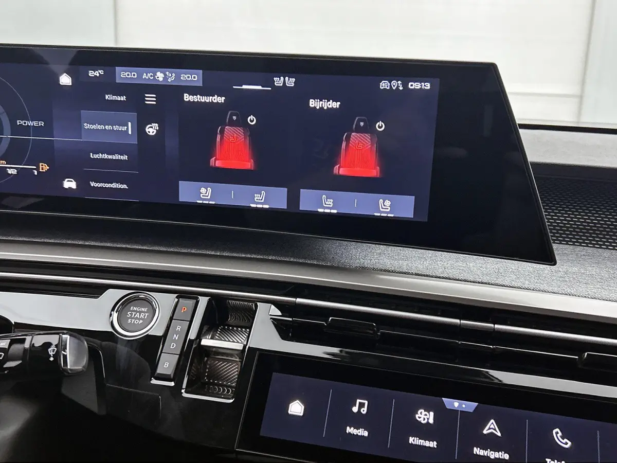 1.6 plug-in Hybrid 225pk GT Exclusive Automaat | Schuif-/Kanteldak | Elektrische Verstelb. Bestuurdersstoel | 360° Camera | Navigatie | Stoelverwarming Voor + Achter | Leder | Elektrische K