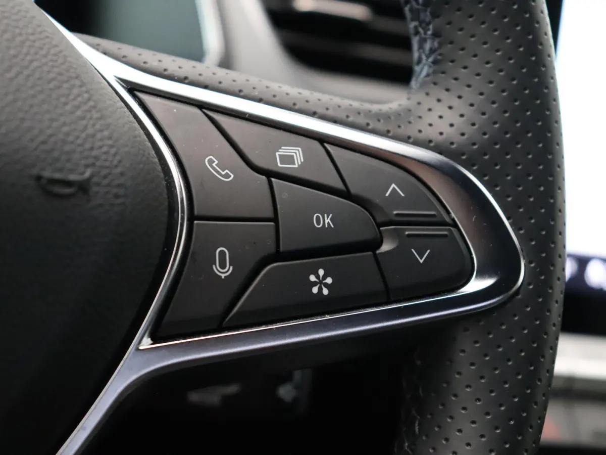 1.6 E-Tech full hybrid 145 techno | Achteruitrijcamera | Adaptieve cruise control | Digitale Cockpit | Navigatie |