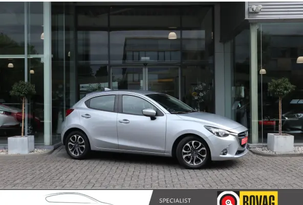 1.5 Skyactiv-G Dynamic+ Airco / Cruise / Navi / LM-Velgen / Audio