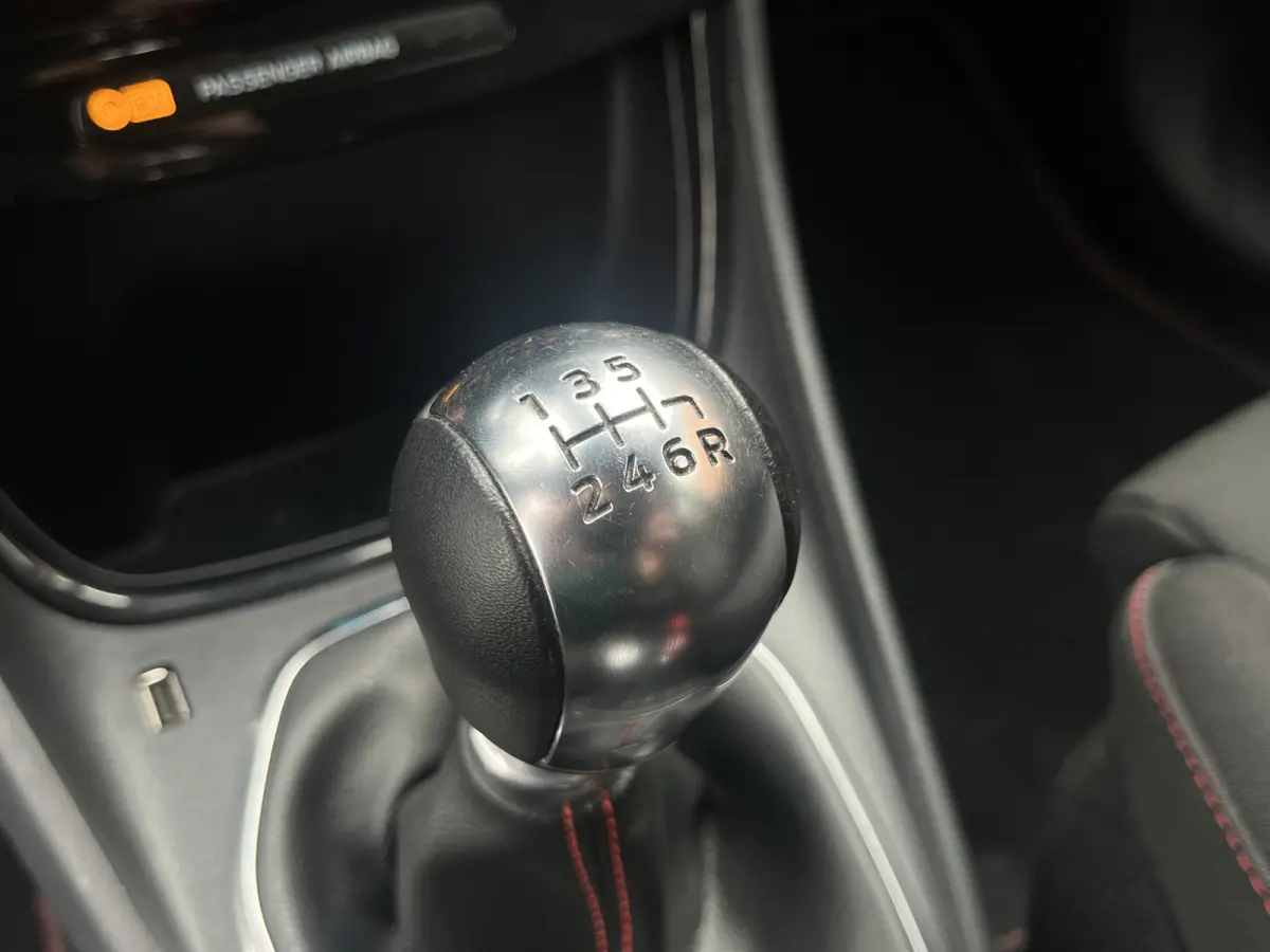 EcoBoost ST-Line | Stuur- en stoelverwarming | Apple Carplay | Navigatie |