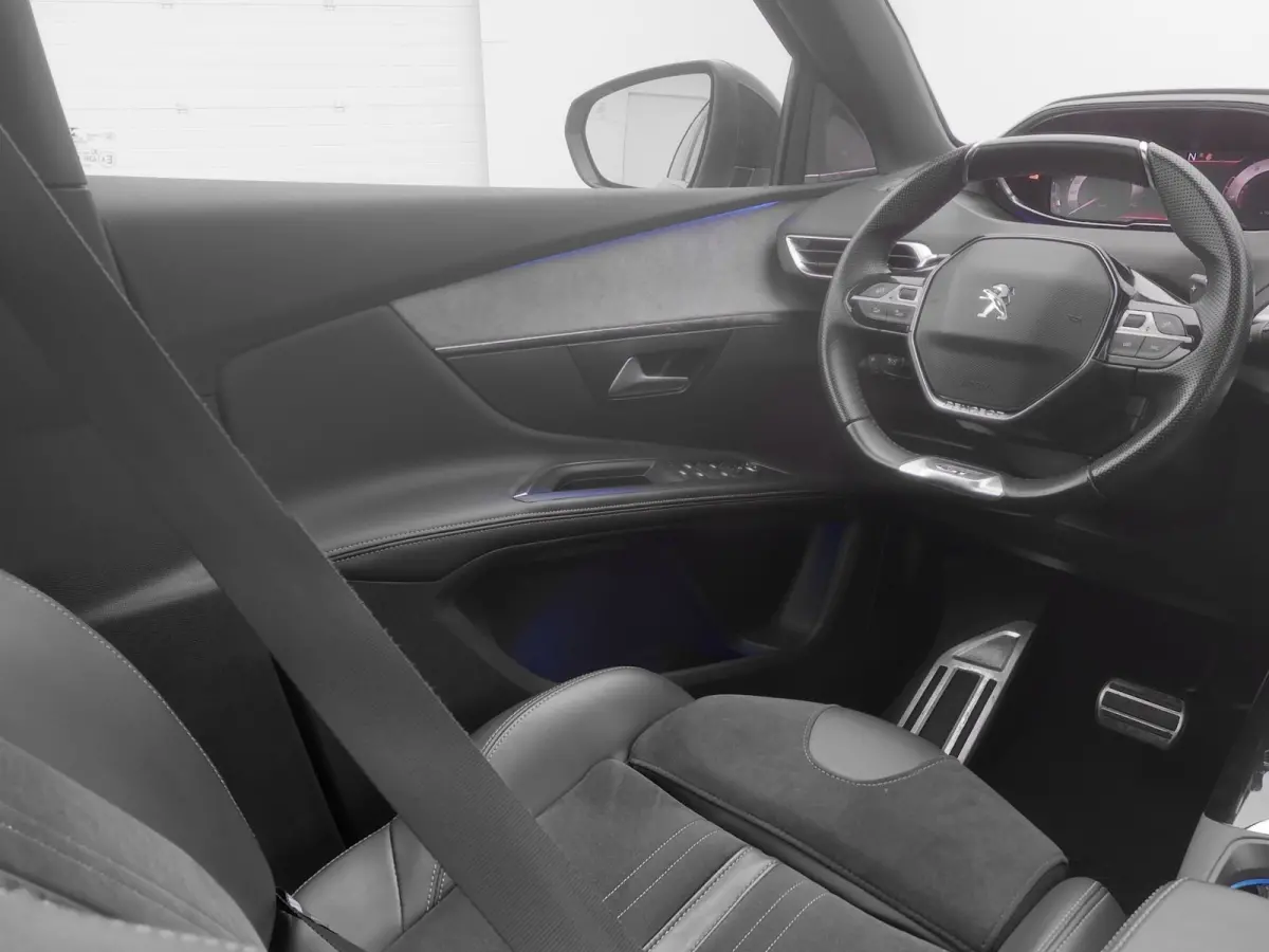 1.6 PureTech 180 PK Automaat GT-Line 7-Pers. | PANO | 360° | ADAPTIVE | KEYLESS | TREKHAAK