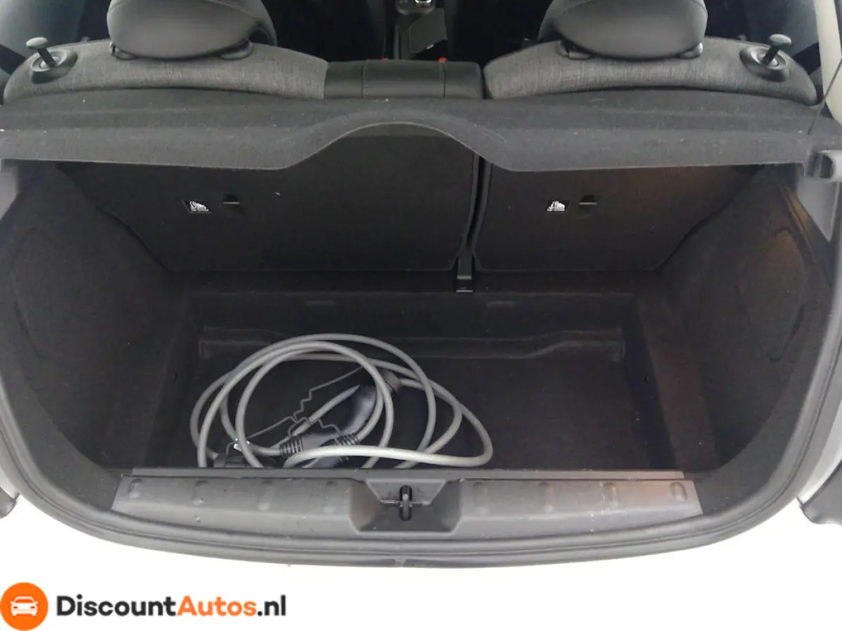 Business Edition 33 kWh - 98% SoH - White silver