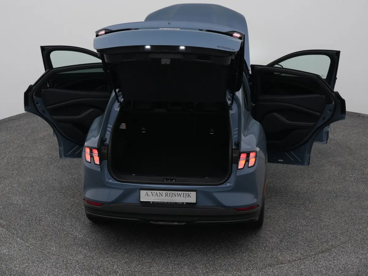 Standard RWD 75 kWh | 360° | ADAPTIVE | STOEL- EN STUURVERW.