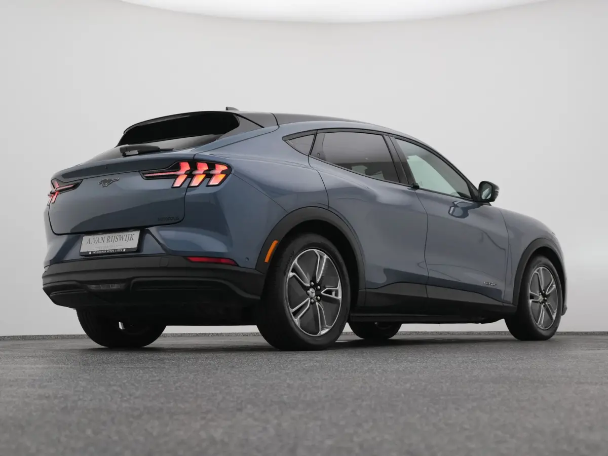 Standard RWD 75 kWh | 360° | ADAPTIVE | STOEL- EN STUURVERW.