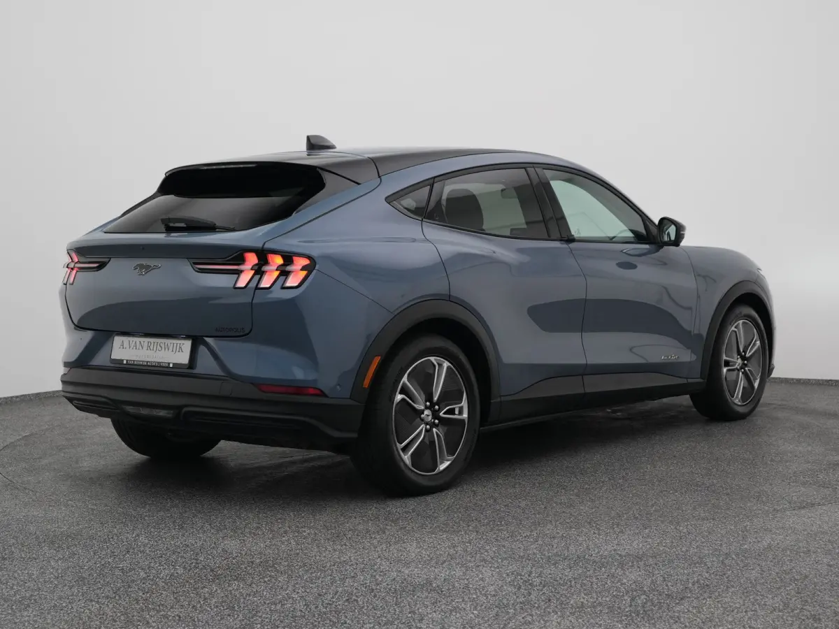 Standard RWD 75 kWh | 360° | ADAPTIVE | STOEL- EN STUURVERW.