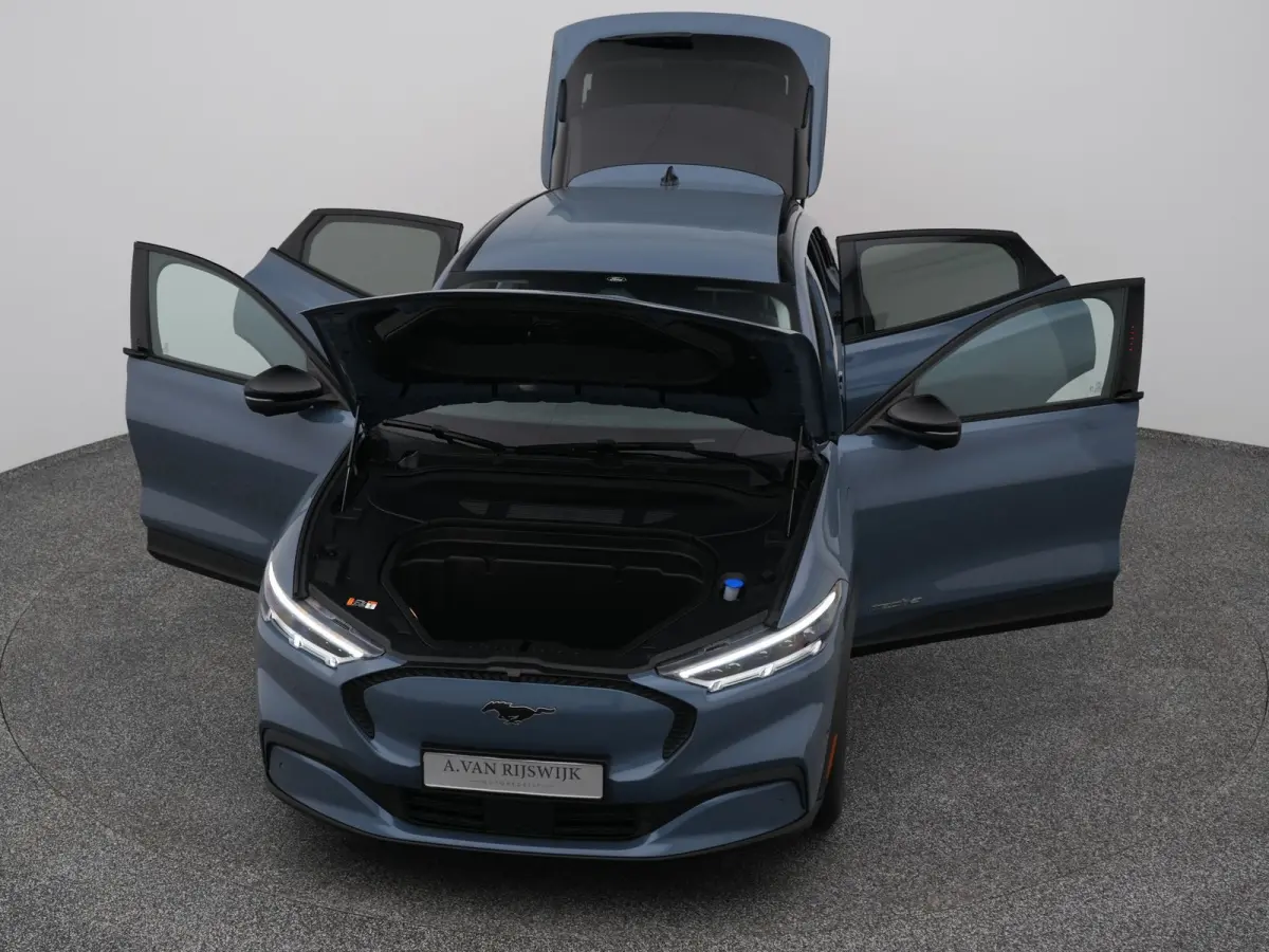Standard RWD 75 kWh | 360° | ADAPTIVE | STOEL- EN STUURVERW.