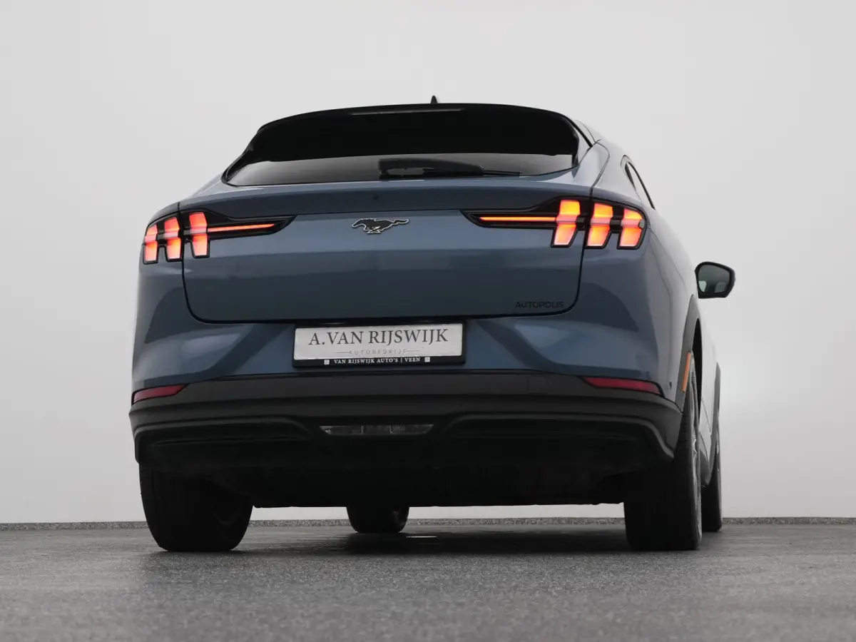 Standard RWD 75 kWh | 360° | ADAPTIVE | STOEL- EN STUURVERW.
