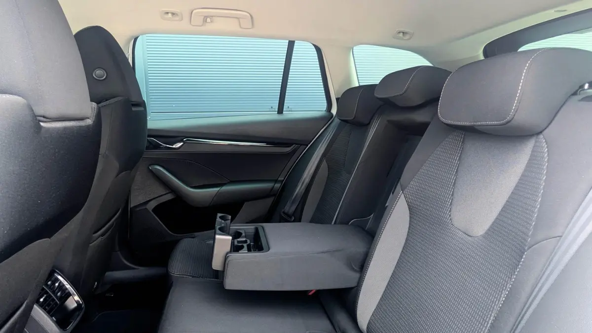 1.0 TSI 110pk Business Edition Plus | Navigatie | Camera | Adaptive Cruise