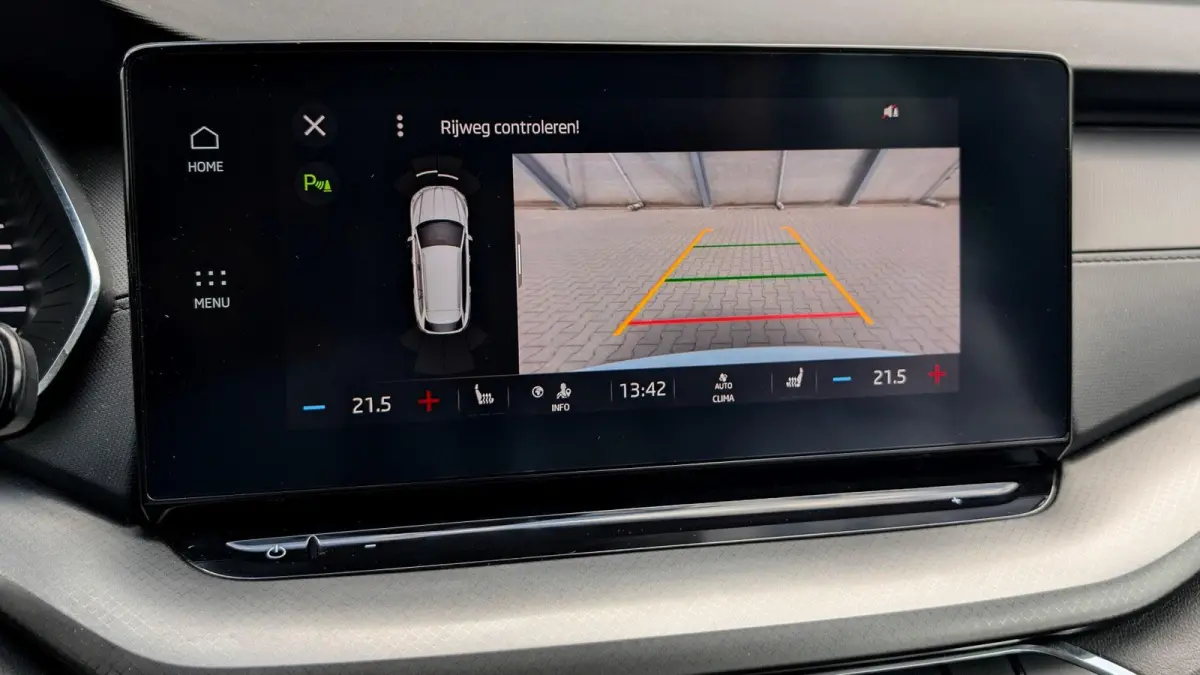 1.0 TSI 110pk Business Edition Plus | Navigatie | Camera | Adaptive Cruise