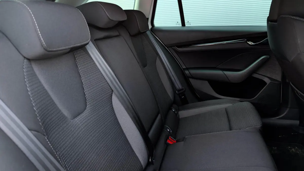 1.0 TSI 110pk Business Edition Plus | Navigatie | Camera | Adaptive Cruise