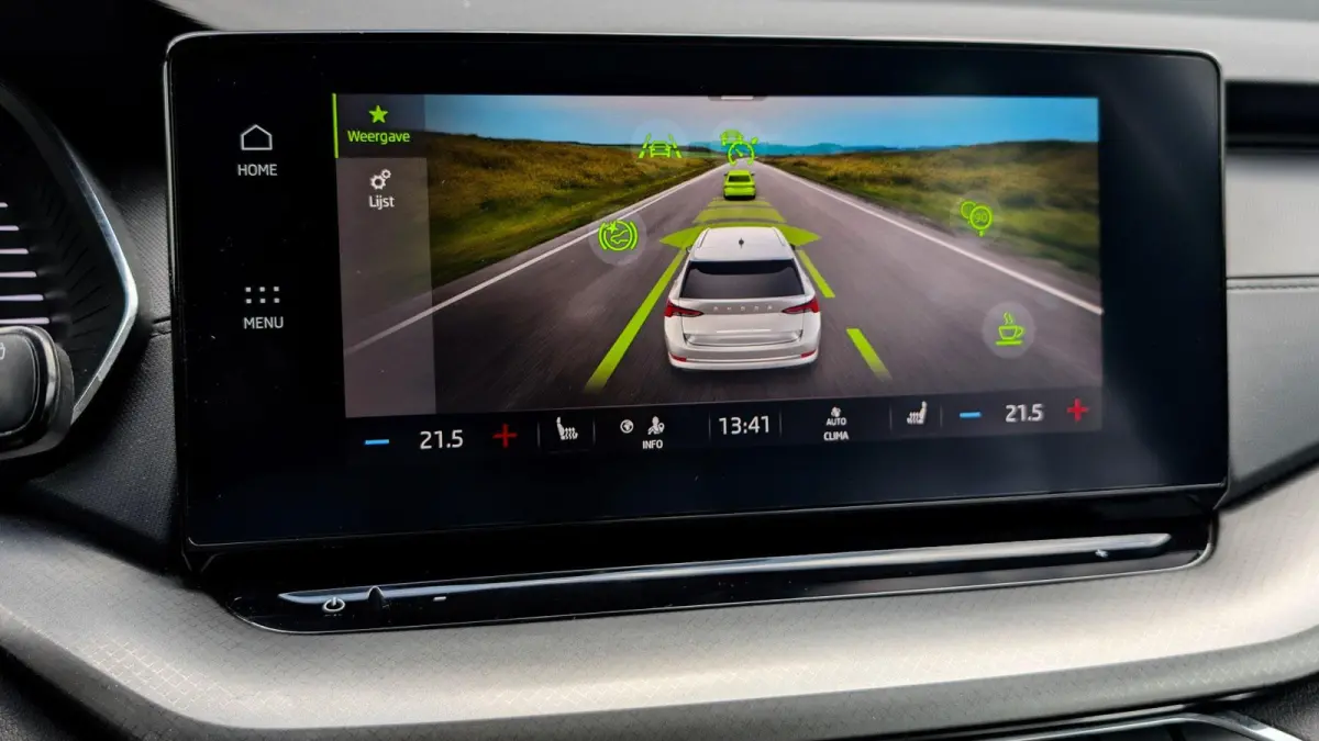 1.0 TSI 110pk Business Edition Plus | Navigatie | Camera | Adaptive Cruise