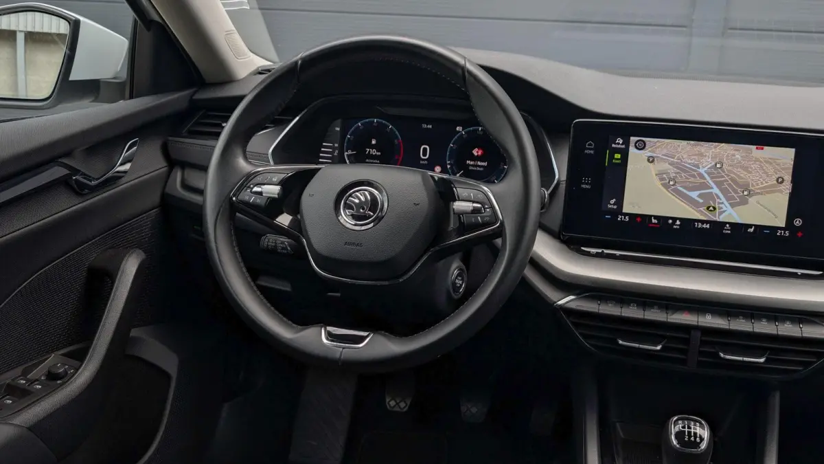 1.0 TSI 110pk Business Edition Plus | Navigatie | Camera | Adaptive Cruise