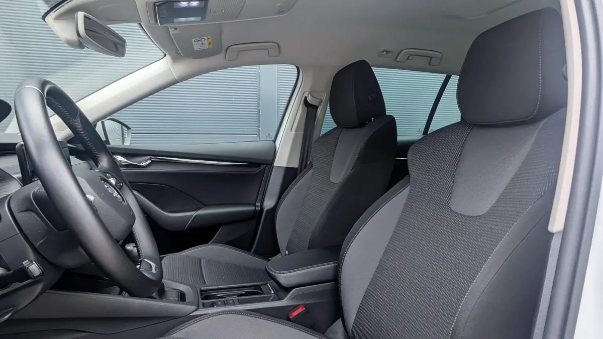 1.0 TSI 110pk Business Edition Plus | Navigatie | Camera | Adaptive Cruise