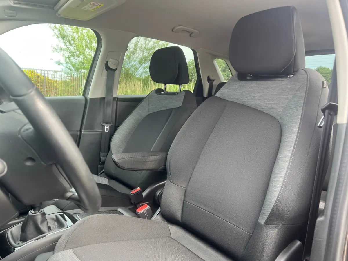 1.2 PureTech 130pk Selection-Gris Platinium-Carplay/Camera - Fijne hoogzitter