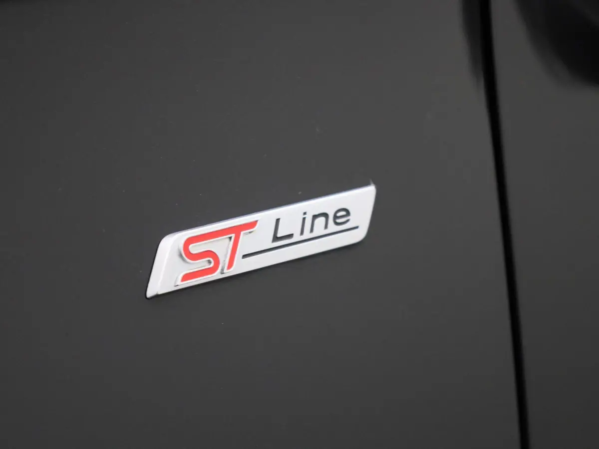 1.0 EcoBoost ST-Line X Winterpack | B&O Soundsystem | Adaptive Cruise | Navigatie | Camera | half leder
