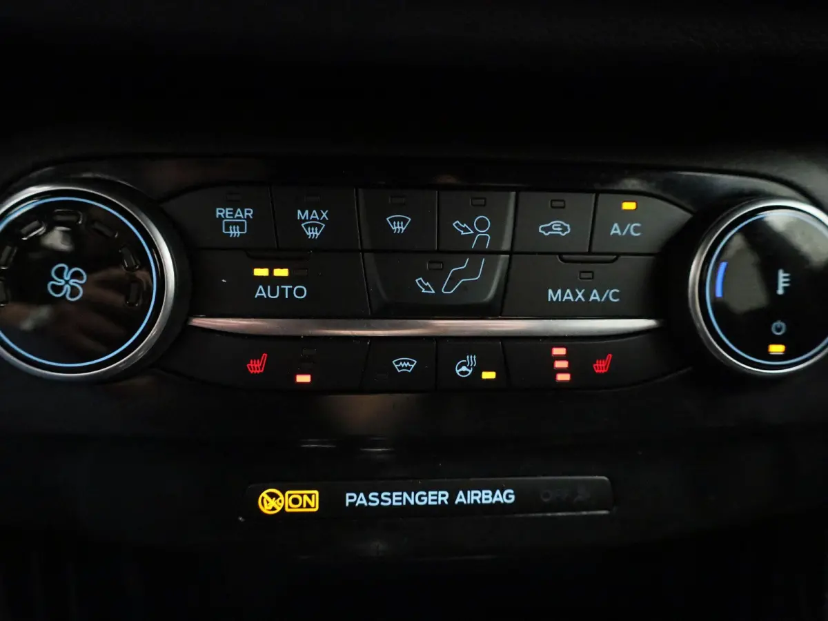 1.0 EcoBoost ST-Line X Winterpack | B&O Soundsystem | Adaptive Cruise | Navigatie | Camera | half leder