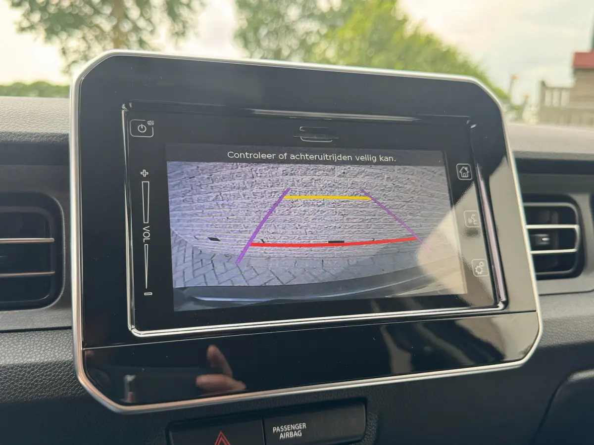 1.2 Smart Hybrid Select 2025 / CAMERA / HOGE INSTAP / CARPLAY / STOELVERWARMING / 16INCH LMV