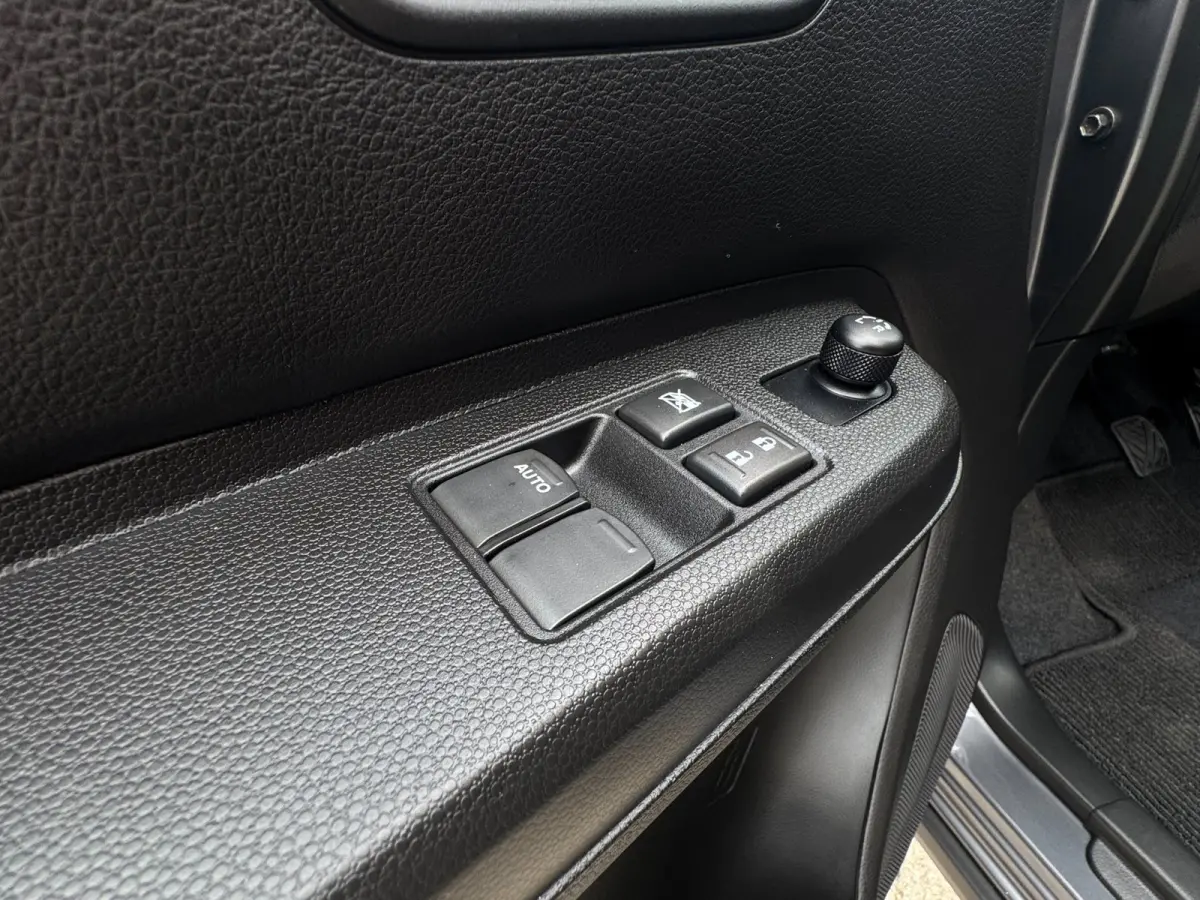 1.2 Smart Hybrid Select 2025 / CAMERA / HOGE INSTAP / CARPLAY / STOELVERWARMING / 16INCH LMV