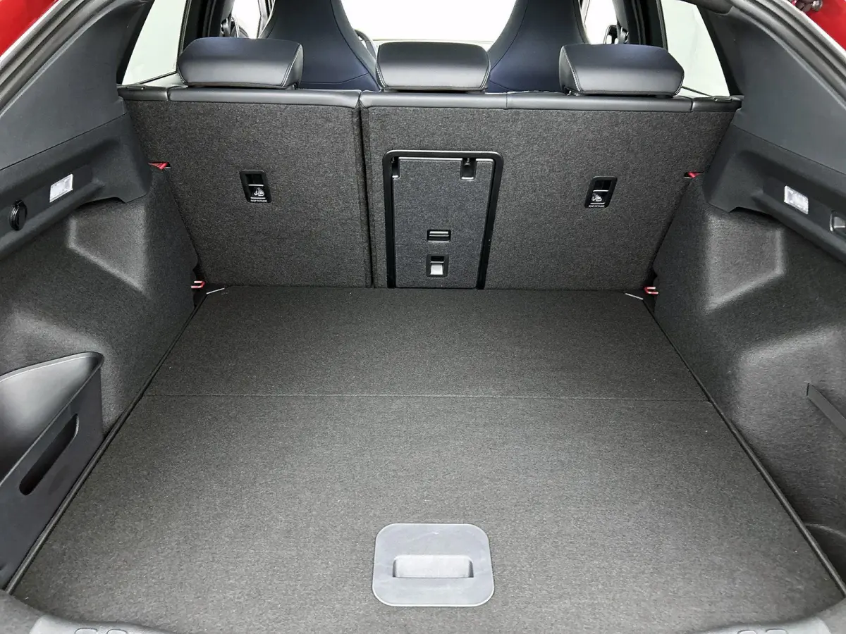 Premium Extended Range RWD 77 kWh | €3500 Ford Voordeel | UIT VOORRAAD | Trekhaak Elektr. | Panoramadak | B&O Audio | Driver Assistance Pack | Zeer Compleet!