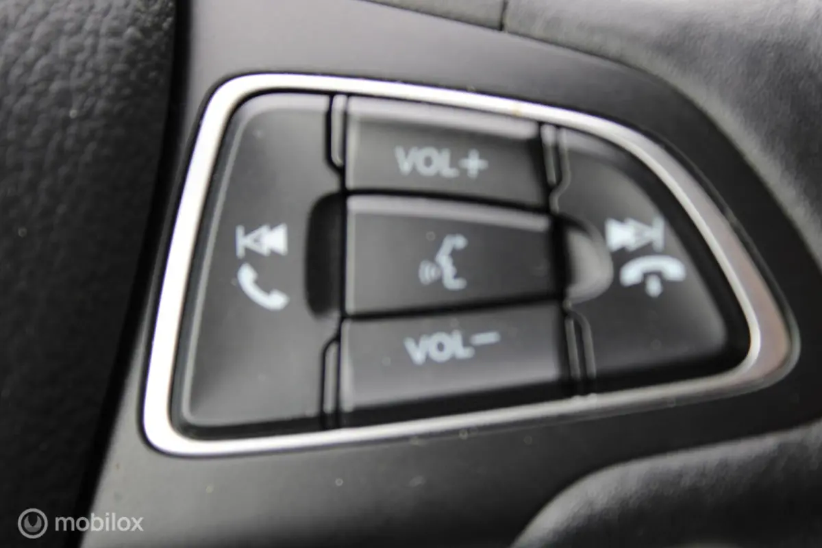 1.0 EcoBoost Trend Edition, Stoel-stuurverwarming, Cruise, Clima, Navi, App connect, Pdc voor + achter