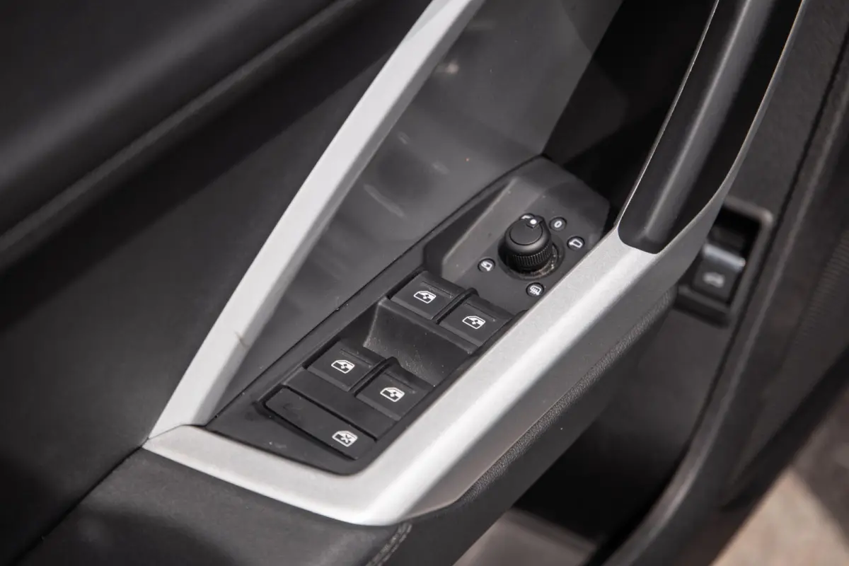 45 TFSI e Edition ADAPTIVE CRUISE  / CARPLAY / DEALER ONDERHOUDEN / AUTOMAAT