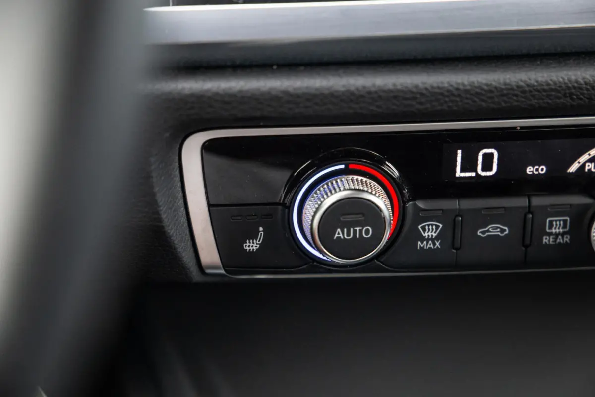 45 TFSI e Edition ADAPTIVE CRUISE  / CARPLAY / DEALER ONDERHOUDEN / AUTOMAAT