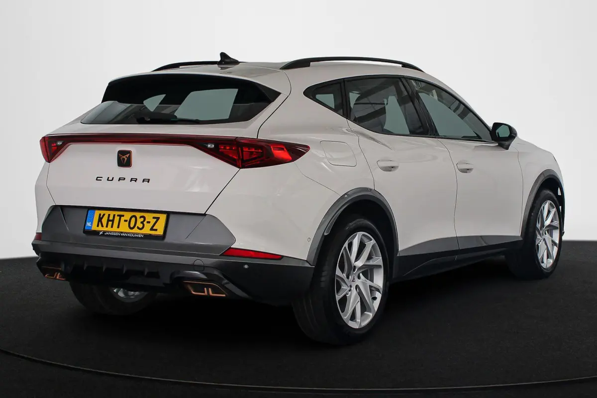 1.4 e-Hybrid Business Stuur-Stoelverwarming Achteruitrijcamera Keyless Apple Carplay