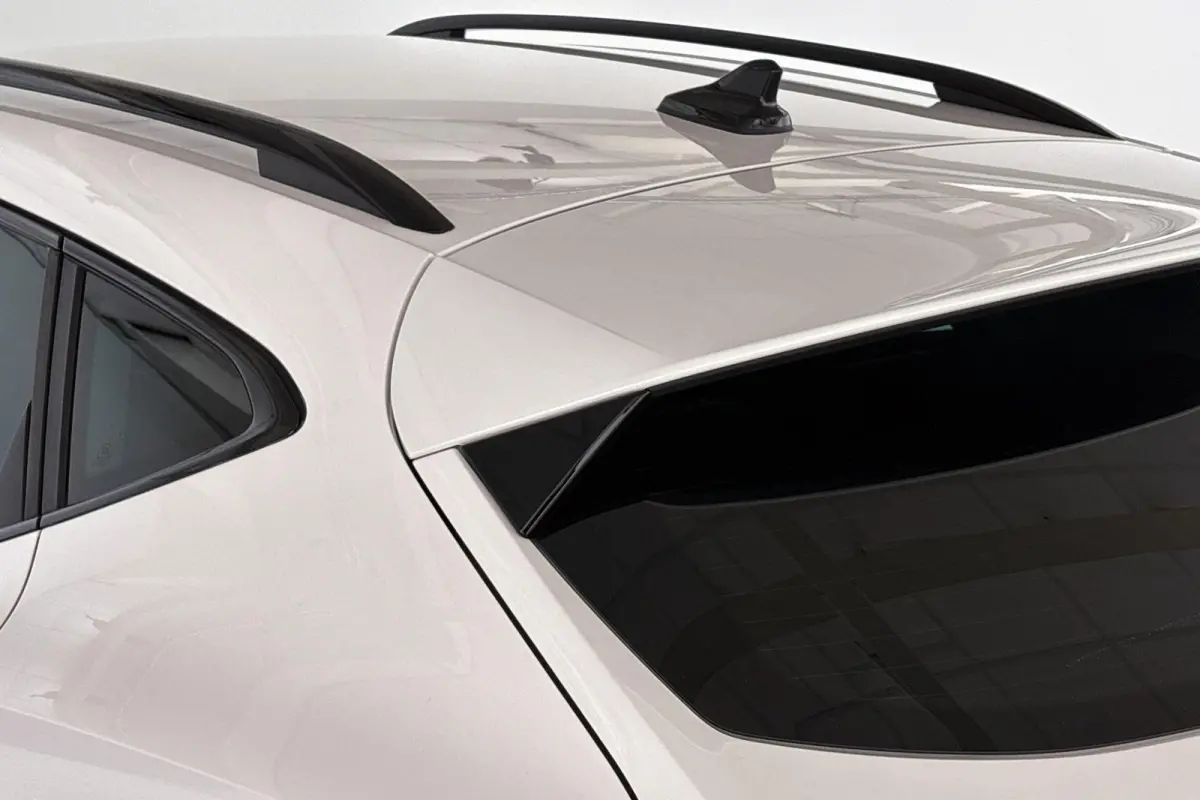 1.4 e-Hybrid Business Stuur-Stoelverwarming Achteruitrijcamera Keyless Apple Carplay