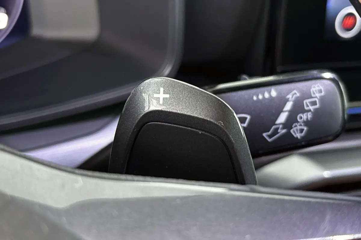 1.4 e-Hybrid Business Stuur-Stoelverwarming Achteruitrijcamera Keyless Apple Carplay