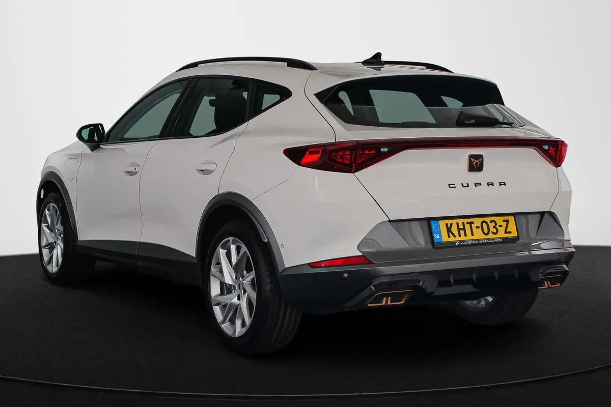 1.4 e-Hybrid Business Stuur-Stoelverwarming Achteruitrijcamera Keyless Apple Carplay