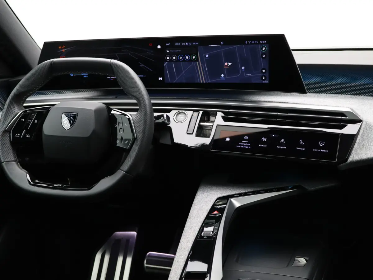 GT 73 kWh Panoramadak | 360 Graden Camera | Adaptieve Cruise Control | Drive Assist | Lederen Bekleding | Stoelverwaring en Ventilatie | Dodehoekbewaking | Matrix LED | Draadloze Carplay