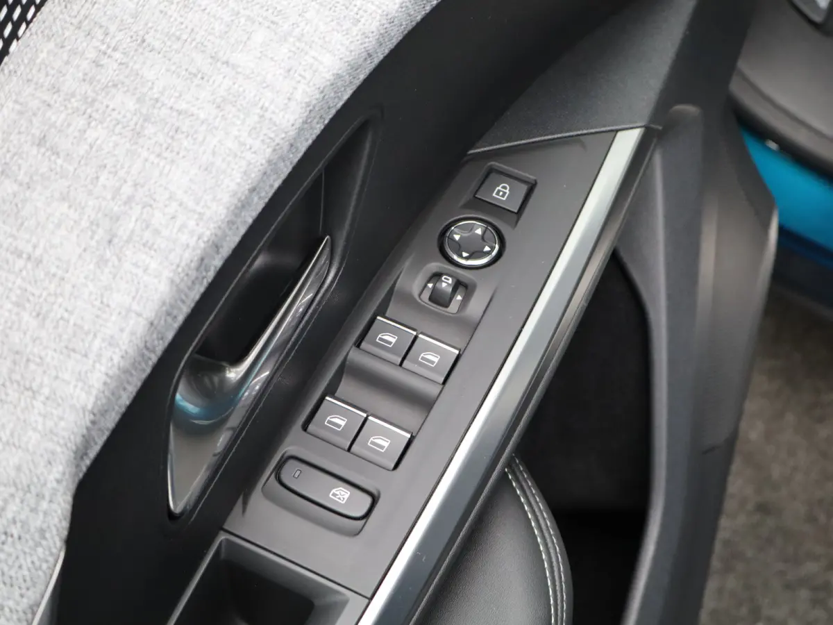 GT 73 kWh Panoramadak | 360 Graden Camera | Adaptieve Cruise Control | Drive Assist | Lederen Bekleding | Stoelverwaring en Ventilatie | Dodehoekbewaking | Matrix LED | Draadloze Carplay