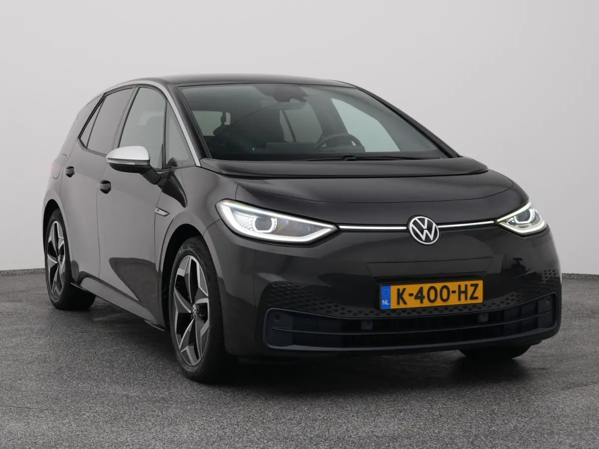 First Plus 58 kWh | CAMERA | ADAPTIVE | STOEL- EN STUURVERW. | TREKHAAK