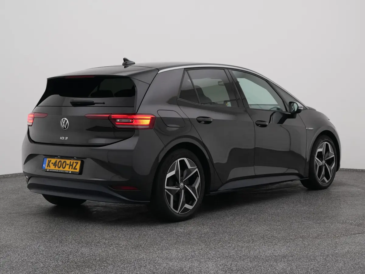 First Plus 58 kWh | CAMERA | ADAPTIVE | STOEL- EN STUURVERW. | TREKHAAK