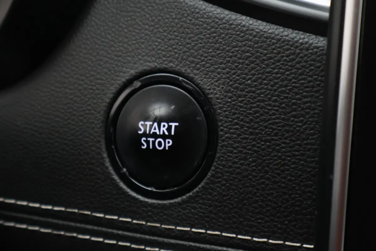 1.2 TCe Intens Leder/Stof, Climate, Cruise, Apple Carplay, Verwarmde stoelen, Trekhaak, 20''