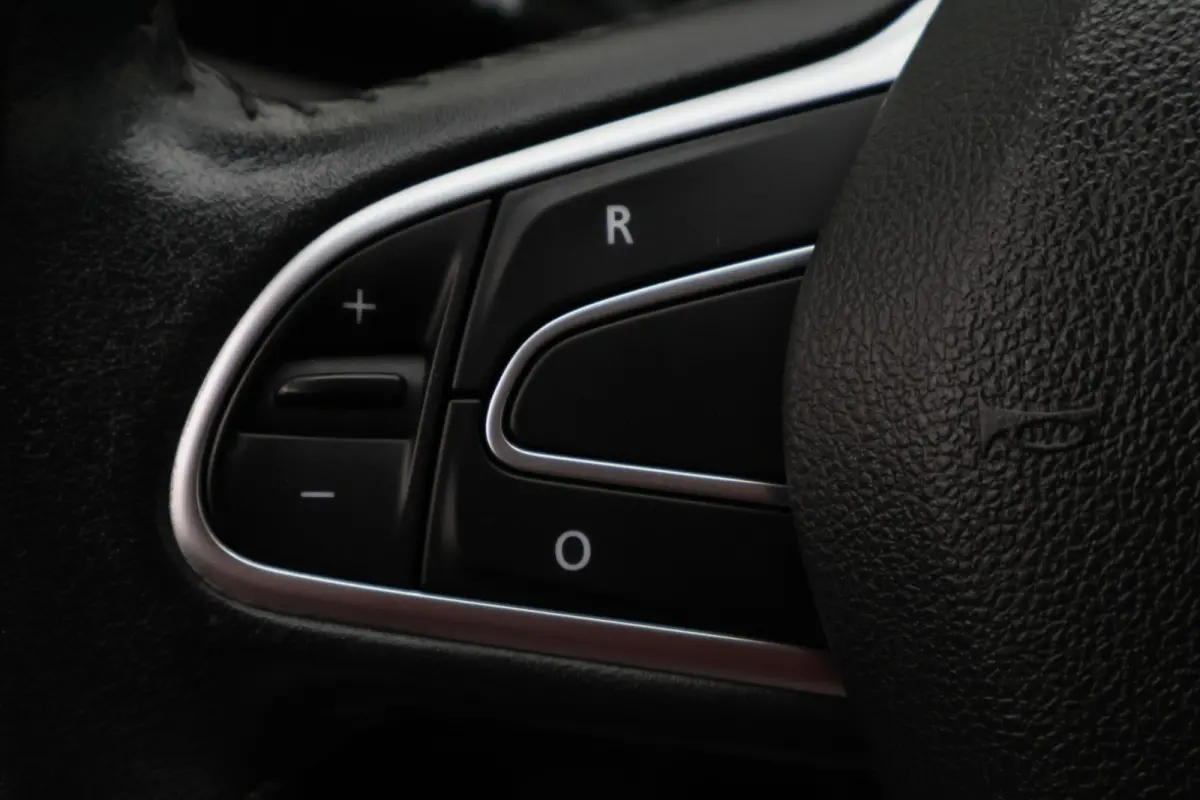 1.2 TCe Intens Leder/Stof, Climate, Cruise, Apple Carplay, Verwarmde stoelen, Trekhaak, 20''