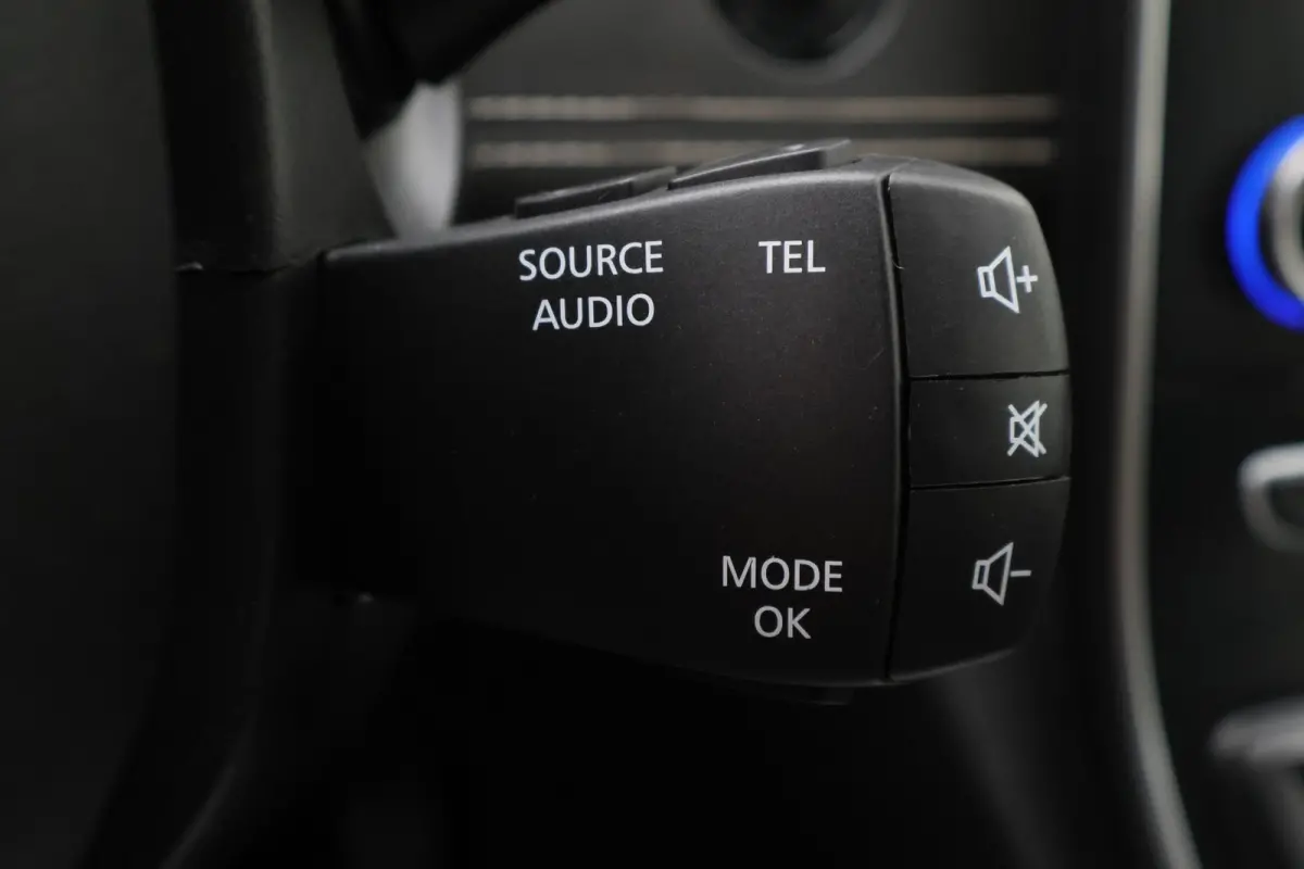 1.2 TCe Intens Leder/Stof, Climate, Cruise, Apple Carplay, Verwarmde stoelen, Trekhaak, 20''