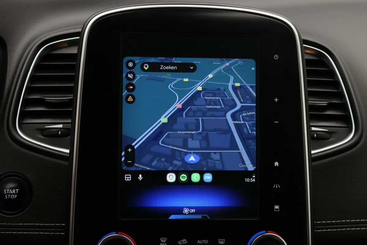 1.2 TCe Intens Leder/Stof, Climate, Cruise, Apple Carplay, Verwarmde stoelen, Trekhaak, 20''