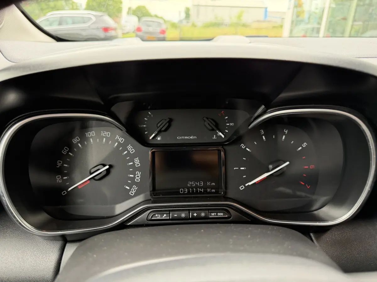 1.2 PureTech Plus Head Up | Apple Carplay