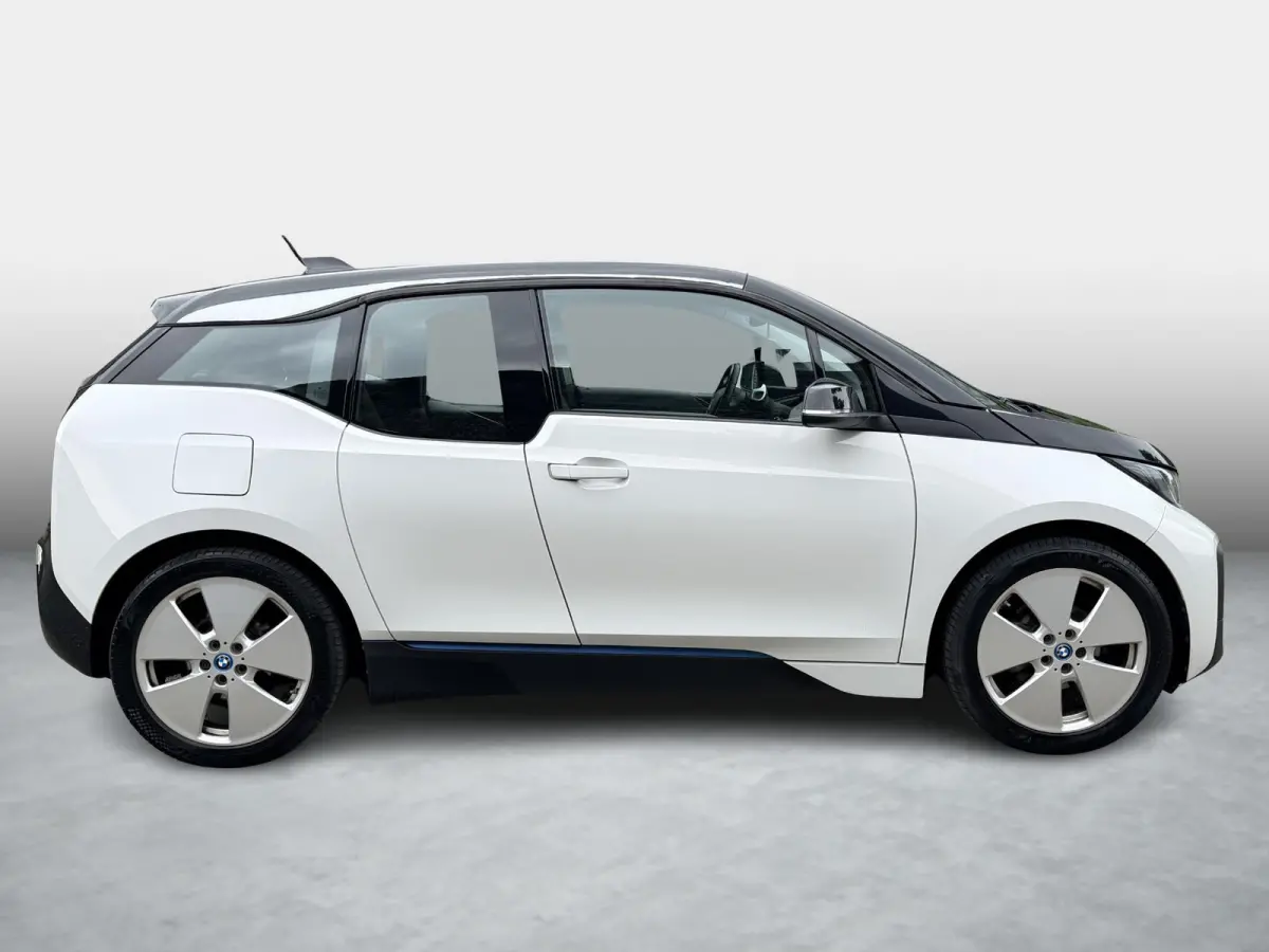 Basis 120Ah 42 kWh SOH 85,1% / Warmtepomp / Comfort-Pakket / 3 Fase / Stoelverwarming / Dealeronderhouden / 2x Laadkabel / Cruise Control / Navigatie Pakket /