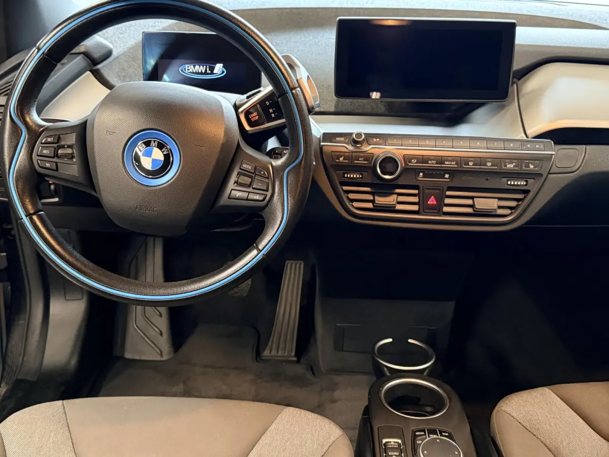 Basis 120Ah 42 kWh SOH 85,1% / Warmtepomp / Comfort-Pakket / 3 Fase / Stoelverwarming / Dealeronderhouden / 2x Laadkabel / Cruise Control / Navigatie Pakket /