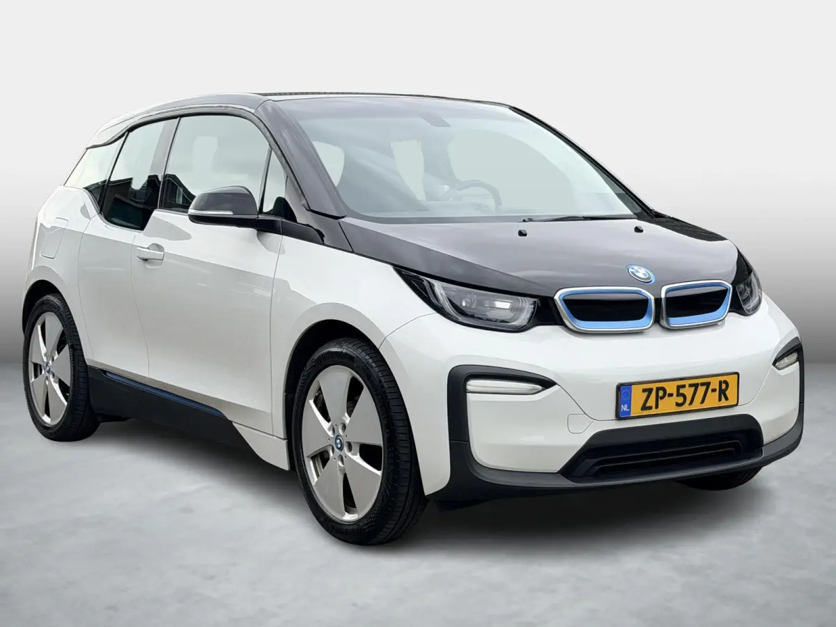 Basis 120Ah 42 kWh SOH 85,1% / Warmtepomp / Comfort-Pakket / 3 Fase / Stoelverwarming / Dealeronderhouden / 2x Laadkabel / Cruise Control / Navigatie Pakket /
