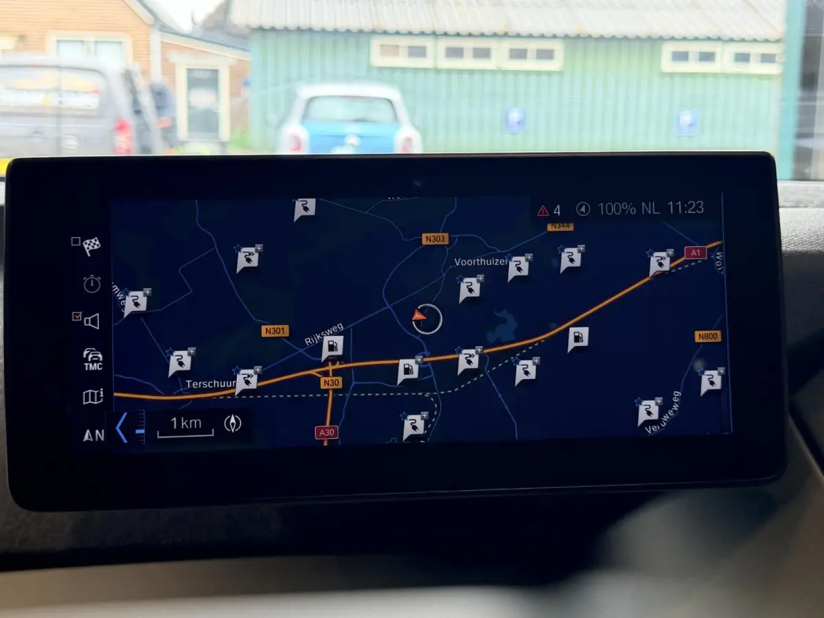 Basis 120Ah 42 kWh SOH 85,1% / Warmtepomp / Comfort-Pakket / 3 Fase / Stoelverwarming / Dealeronderhouden / 2x Laadkabel / Cruise Control / Navigatie Pakket /